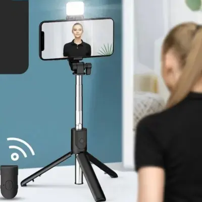 Bastão de Selfie Bluetooth Sem Fio Tripé Com Luz LED