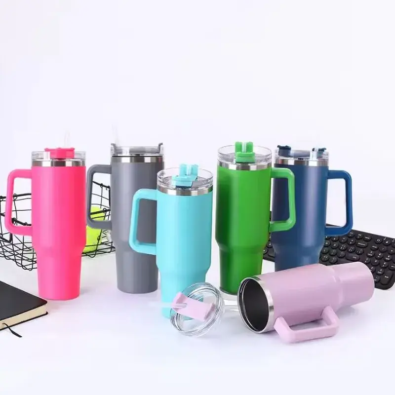 Copo Caneca Térmica Quencher Com Canudo E Alça 1200ML
