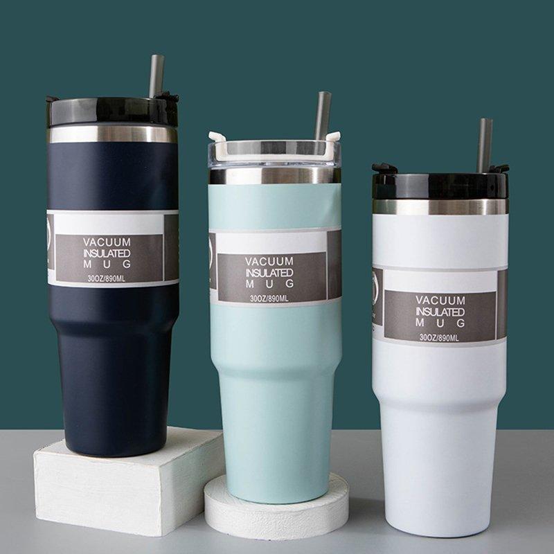 Copo Térmico Com Tampa e Canudo 890ML – Cor Sortida