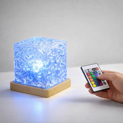 Cubo Luminária Projetor de Luz RGB com Rotação 360° Recarregável e Controle Remoto
