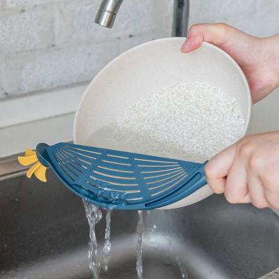 Escorredor de Plástico para Arroz, Grãos e Massas com Cabo