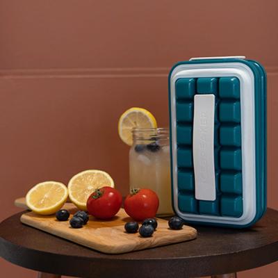 Forma de Gelo Garrafa de Silicone com Tampa Removível Portátil