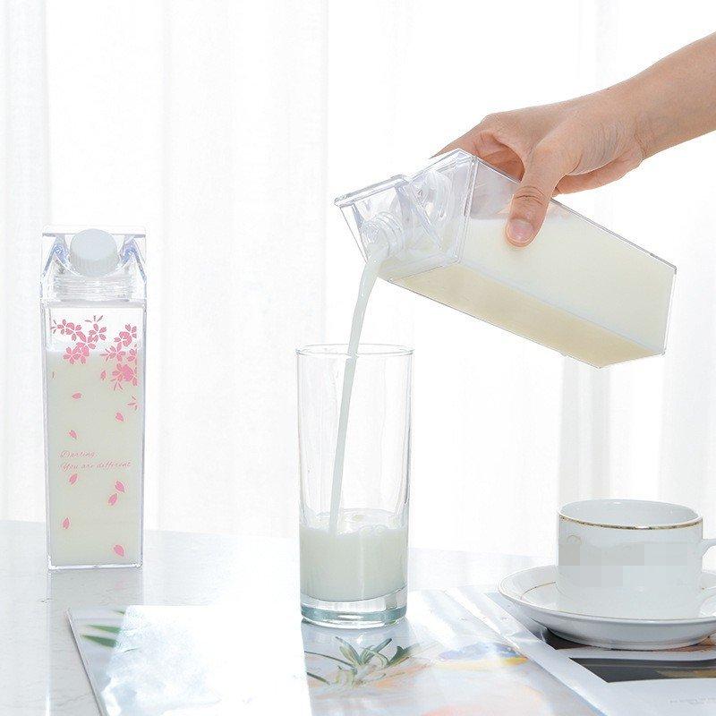 Garrafa Transparente Acrílica Para Leite Água Leite Suco Chá