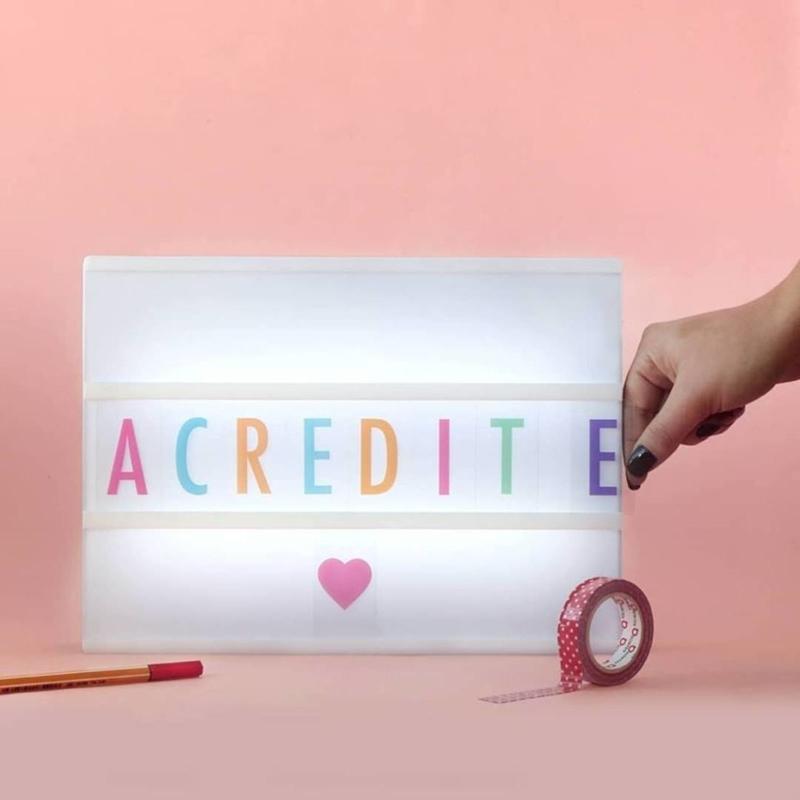 Letreiro Quadro Led Light Box Cinema com 96 Letras Coloridas