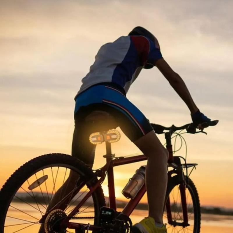 Luz Traseira para Bicicleta com Comando Remoto
