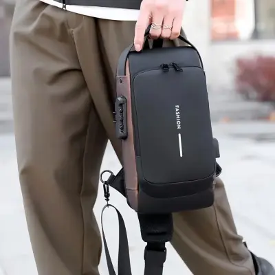 Mochila Transversal Com Cadeado Antifurto E Entrada Fone De Ouvido