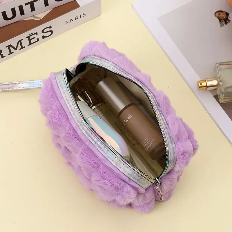 Estojo Necessaire Feminino Pelúcia Escolar Maquiagem